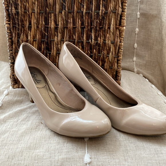 Life Stride Pumps neutral comfort heels  size 7 - Picture 7 of 7